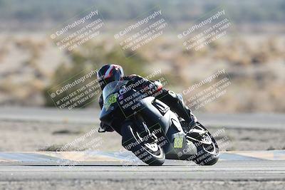 media/Dec-07-2025-CVMA (Sun) [[3e7d2de5dc]]/Race 12- Formula 40 MW and LW/